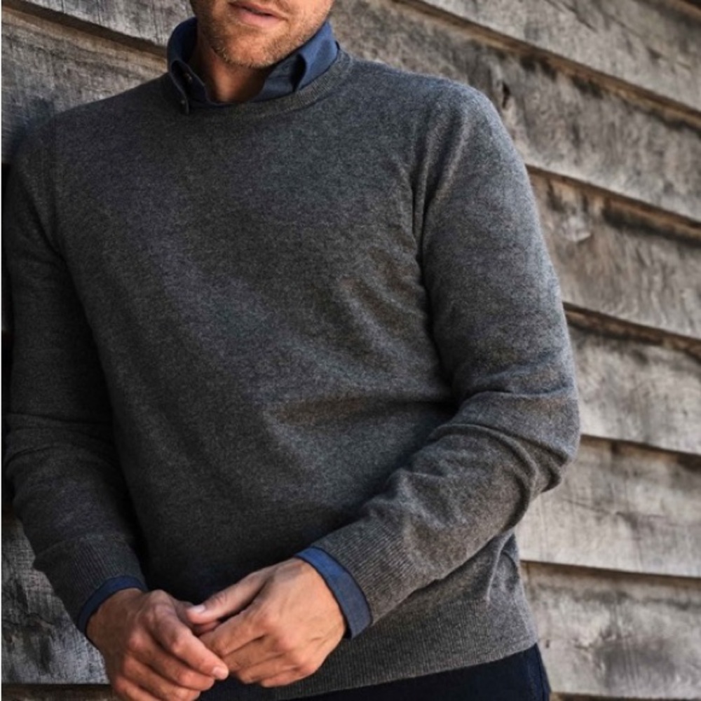 Banana Republic Merino Wool Heritage Equestrian gray Sweater size L